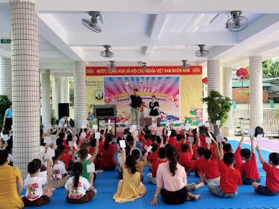 Trường MN Vành Khuyển tổ chức Hội thi "Rung chuông vàng"