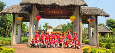 Trường MN Vành Khuyên tổ chức cho trẻ tham quan vườn rau Cẩm An