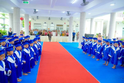 Trường MN Vành Khuyên tổ chức Lễ ra trường cho các bé 5 tuổi