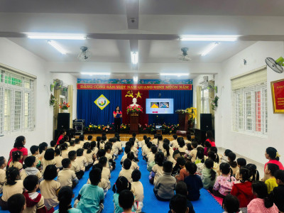 Trường MN Vành Khuyên tổ chức Ngày hội truyền thông giảm thiểu rác