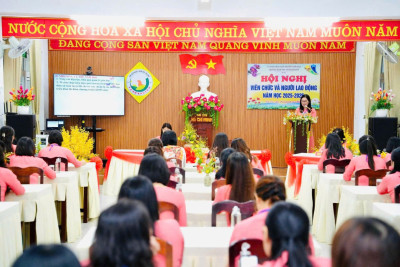 Trường mầm non Vành Khuyên long trọng tổ chức Hội nghị Viên chức - Người lao động năm học 2025-2026