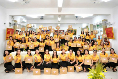 Trường mầm non Vành Khuyên long trọng tổ chức ngày phụ nữ Việt Nam 20/10