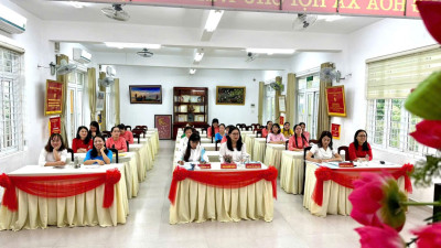 Trường mầm non Vành Khuyên tổ chức hội thi trình bày biện pháp  giáo viên giỏi cấp trường năm học 2025-2026