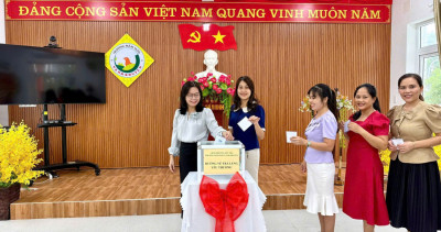 Trường mầm non Vành Khuyên lan tỏa yêu thương, góp phần san sẻ khó khăn cùng đồng bào Trà Leng nơi bão lũ vừa đi qua