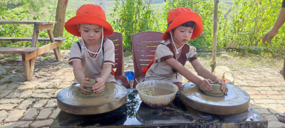 Các ban nhỏ khối  Bé, Nhỡ, Lớn của Trường mầm non Vành Khuyên tham quan, trải nghiệm những hoạt động ngoại khóa tại khu vui chơi Vincom, Hestia fram.