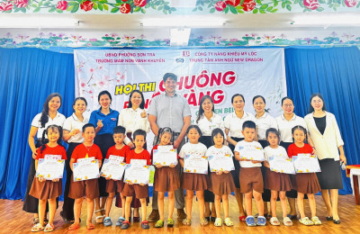 Trường mầm non Vành Khuyên phối hợp cùng công ty năng khiếu Mỹ Lộc - Trung tâm anh ngữ NEW DRAGON tổ chức hội thi RUNG CHUÔNG VÀNG cho trẻ khối MG Nhỡ và Lớn