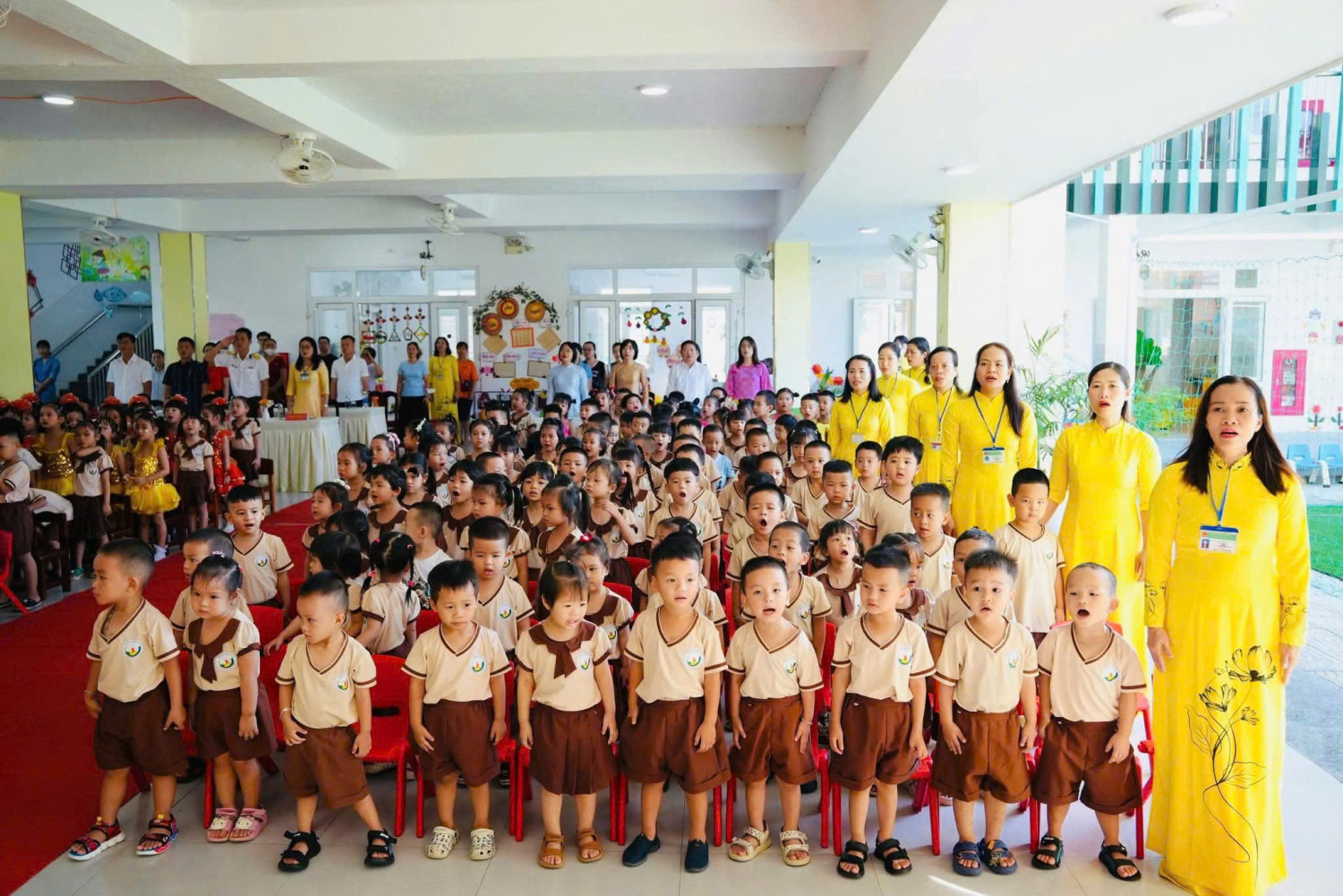 gen h z7087249078165 92b920030e390c32d5f065bef367f72e