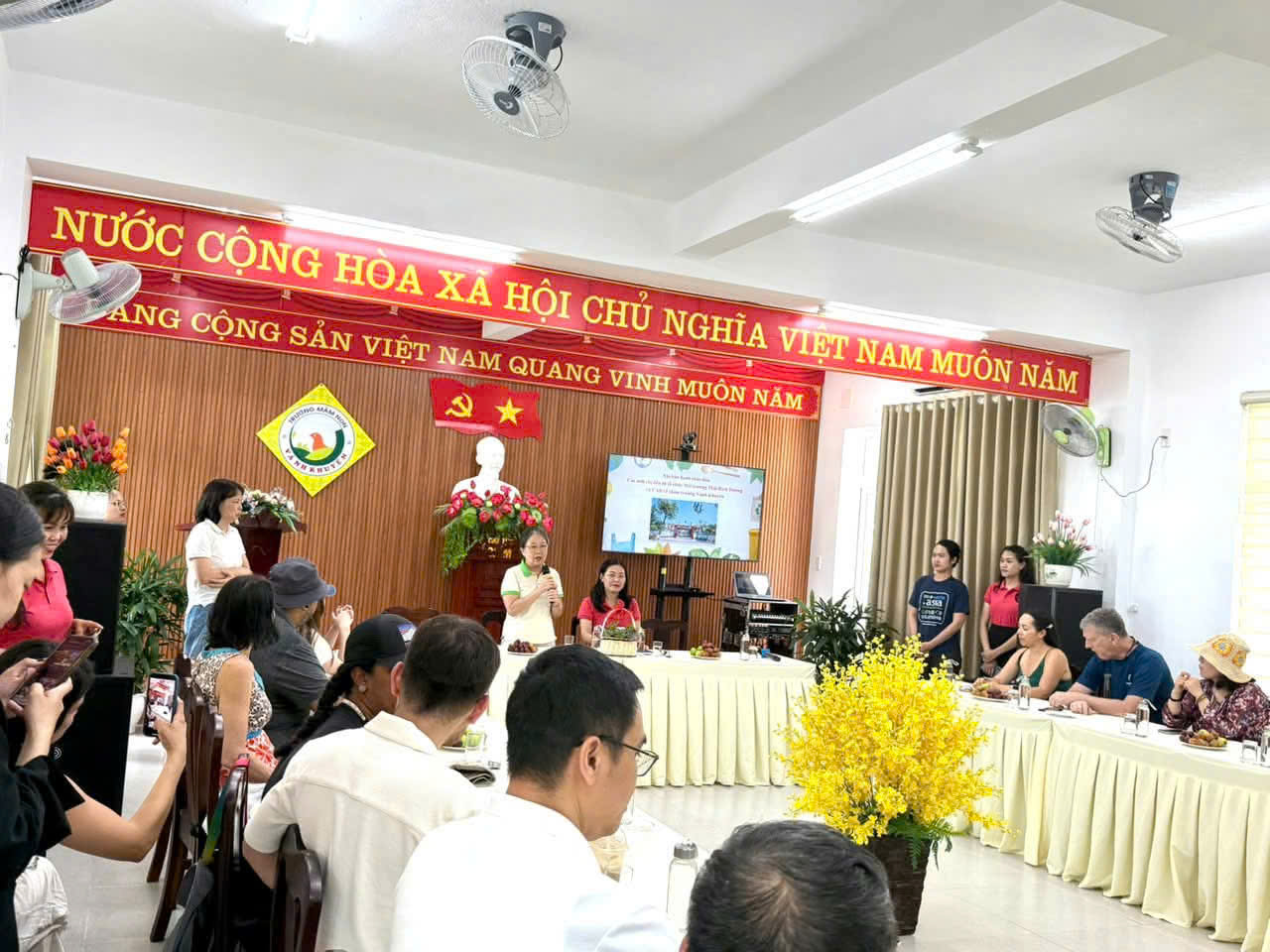 gen h z7288337513751 6770281b7769268a54fad06ccdcf1d25 Copy