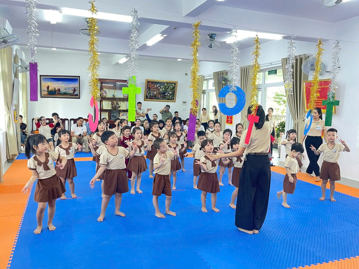 z7331658784262 d90a7a4e6e0a0f73f4a3ef6398baee93